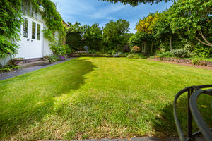 REAR GARDEN- click for photo gallery